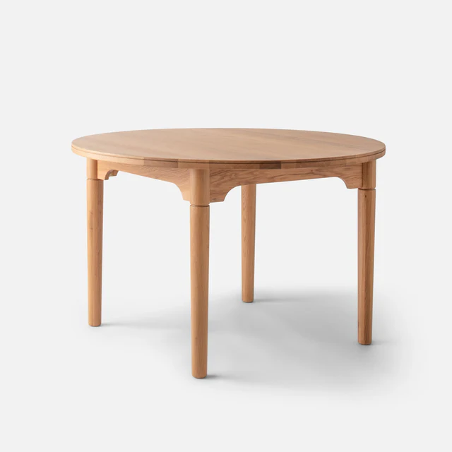 Oak round dining table